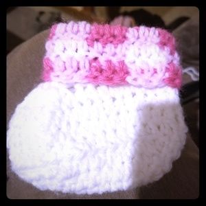 plaid baby booties white/pink